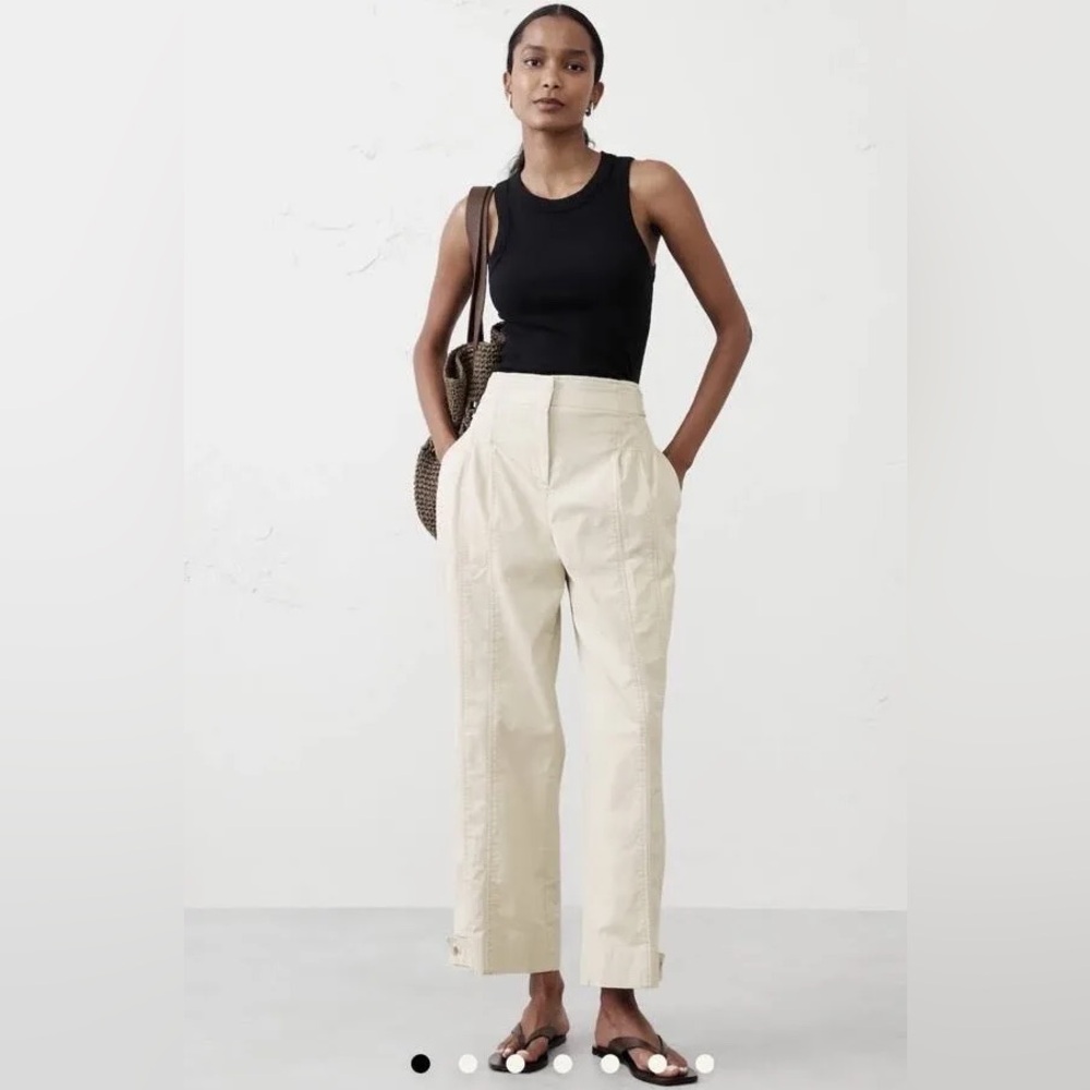 Banana Republic Factory Relaxed Pleated Chino *new without tags*